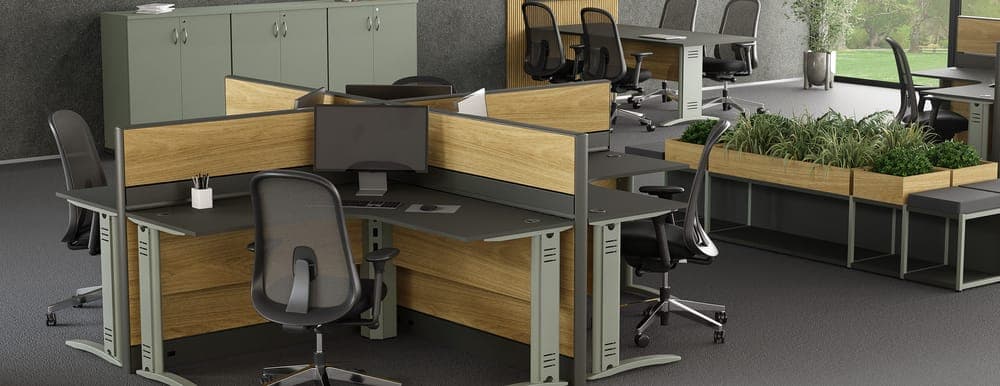 Mesa Delta Angular Pé Metálico – Impéria Premium